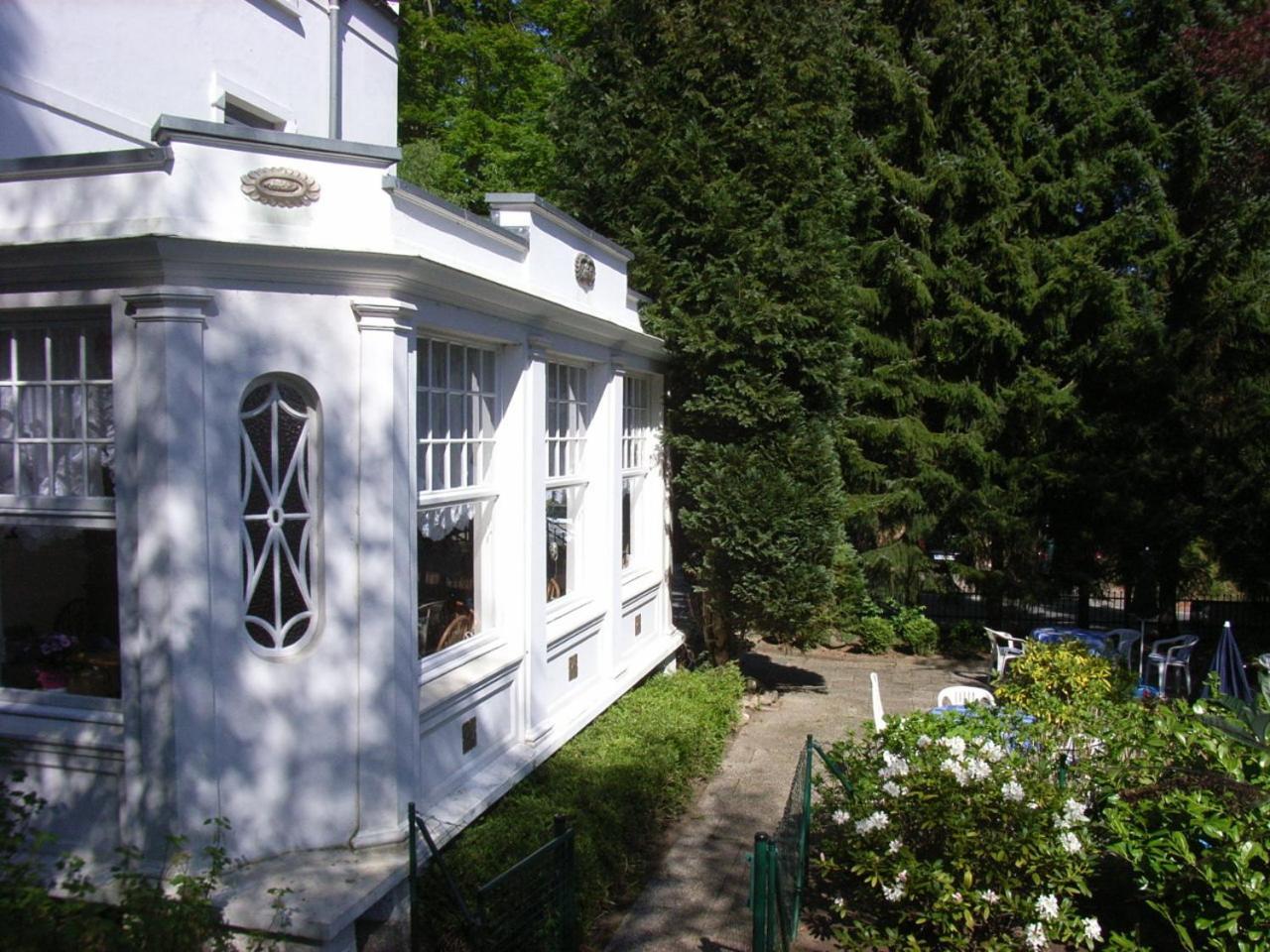 Hotel Villa Im Steinbusch Malente Exterior photo